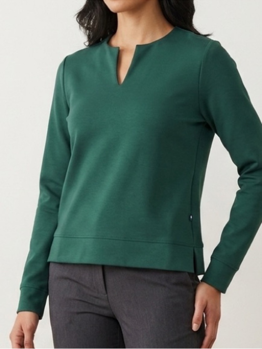 Kit + Ace Vneck Longsleeve Blouse Size Small Forest Green